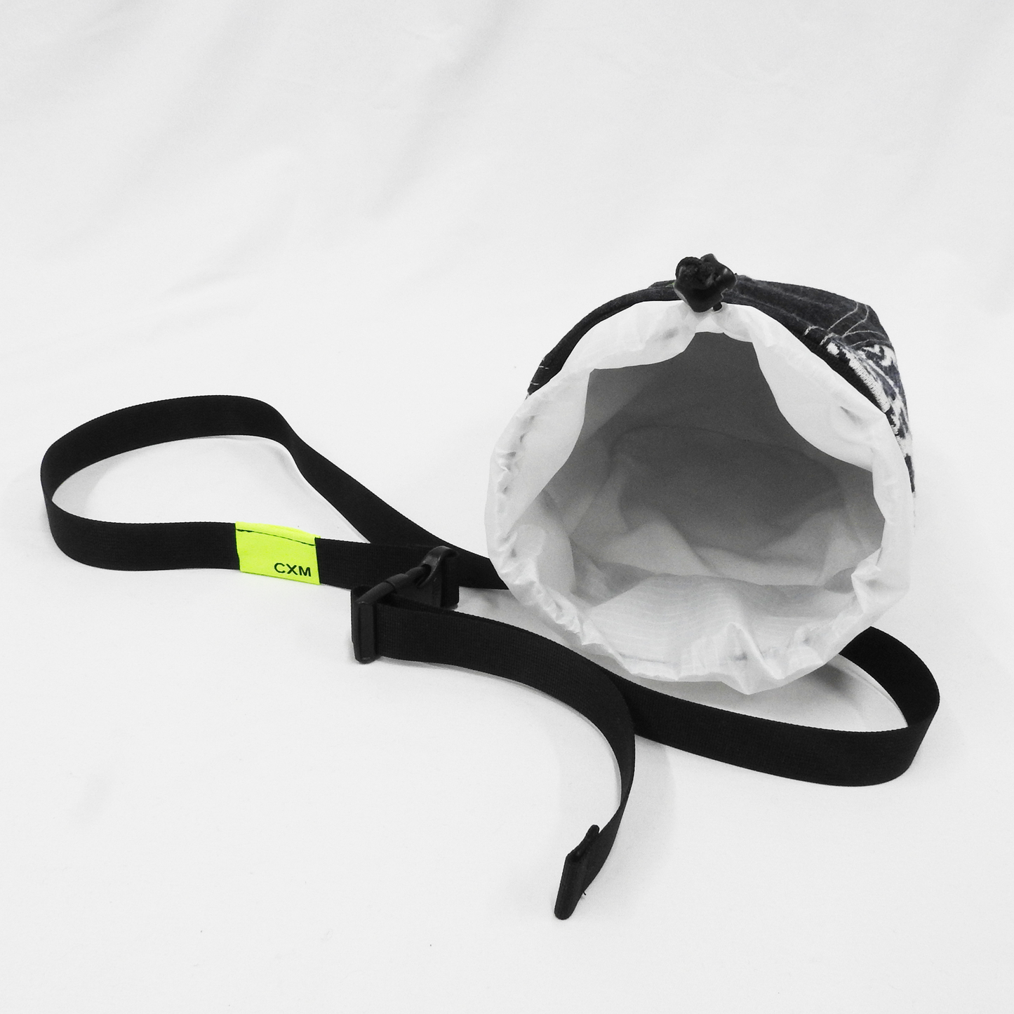 THOUFUN ×CXM Chalk bag with belt 【LAPOCHE】　ネイビーパームJQ×ホワイト